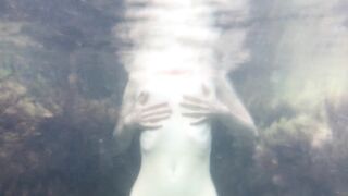 The sea nymph from your dreams masturbate her pussy underwater