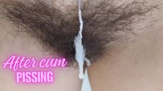 HAIRY PUSSY ALL IN SPERM AND GOLDEN RAIN