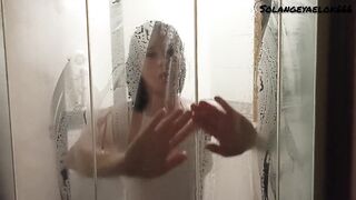 Female masturbation in the shower before work